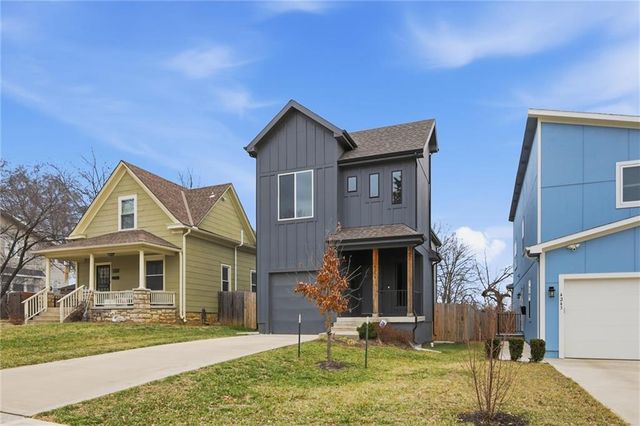 4239 Tracy Avenue, Kansas City, MO 64110