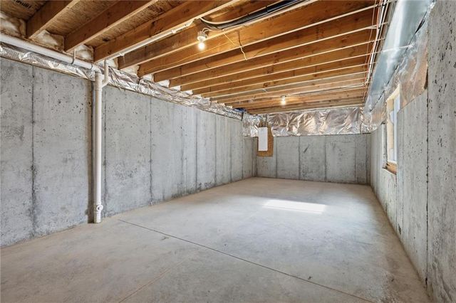 4239 Tracy Avenue, Kansas City, MO 64110