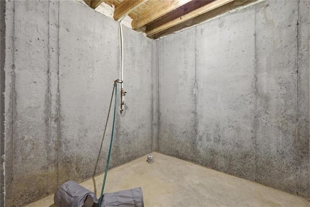 4239 Tracy Avenue, Kansas City, MO 64110