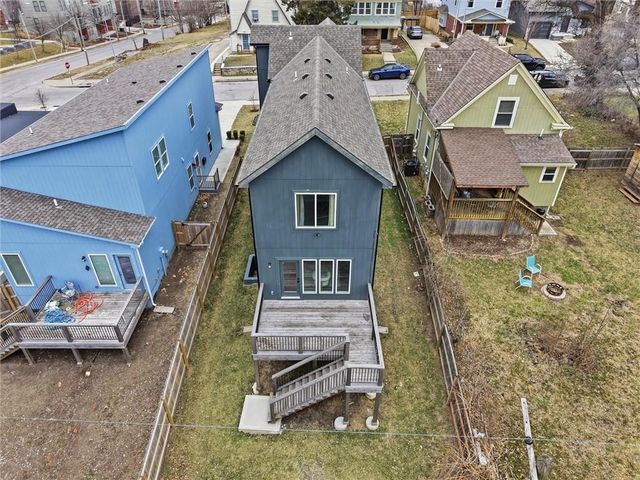 4239 Tracy Avenue, Kansas City, MO 64110