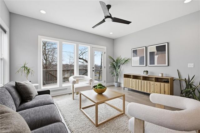 4239 Tracy Avenue, Kansas City, MO 64110