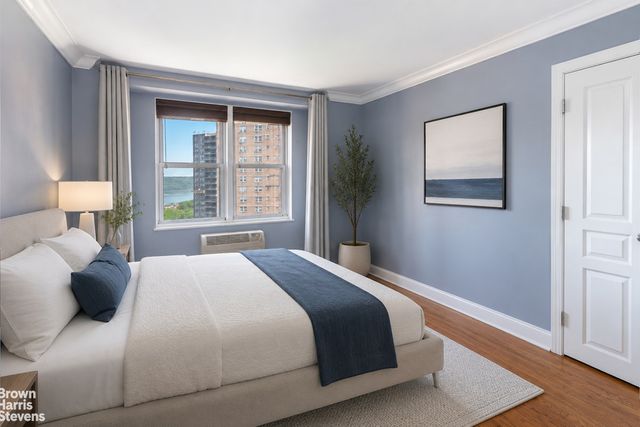 5800 Arlington Ave Apt 15B, New York City, NY 10471