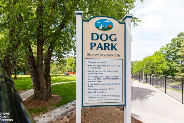 5800 Arlington Ave Apt 15B, New York City, NY 10471