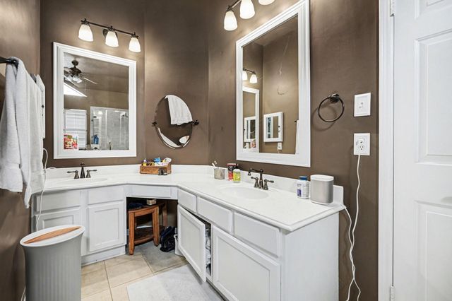 115 Island Breeze Circle, League City, TX 77573