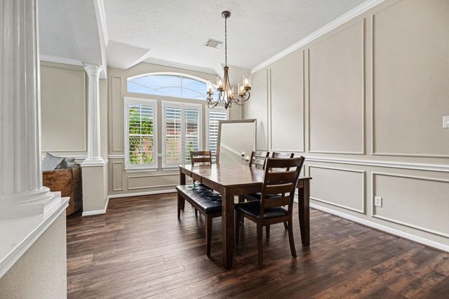 115 Island Breeze Circle, League City, TX 77573