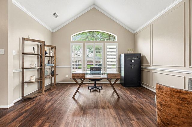115 Island Breeze Circle, League City, TX 77573