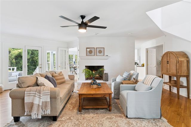 104 Augusta, St Simons Island, GA 31522