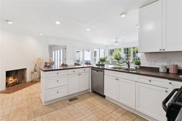 104 Augusta, St Simons Island, GA 31522