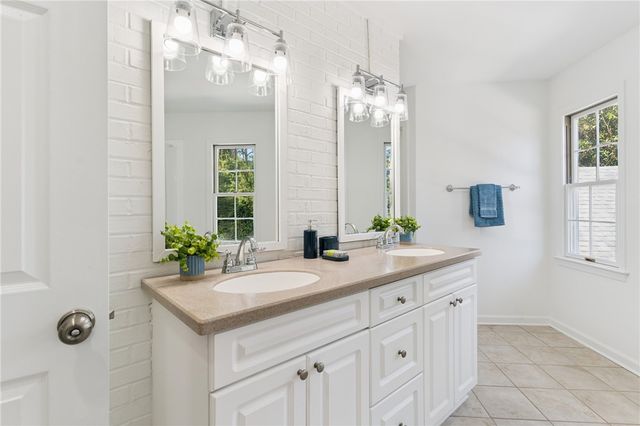 104 Augusta, St Simons Island, GA 31522