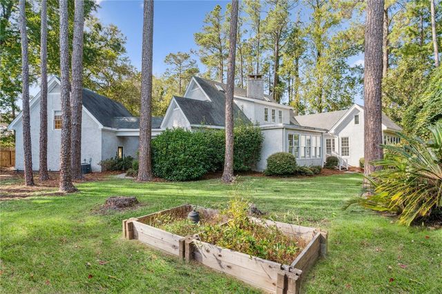 104 Augusta, St Simons Island, GA 31522