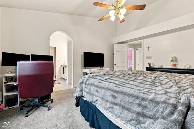 6525 El Paso Drive, Indianapolis, IN 46214