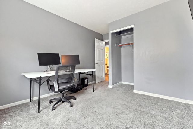 6525 El Paso Drive, Indianapolis, IN 46214
