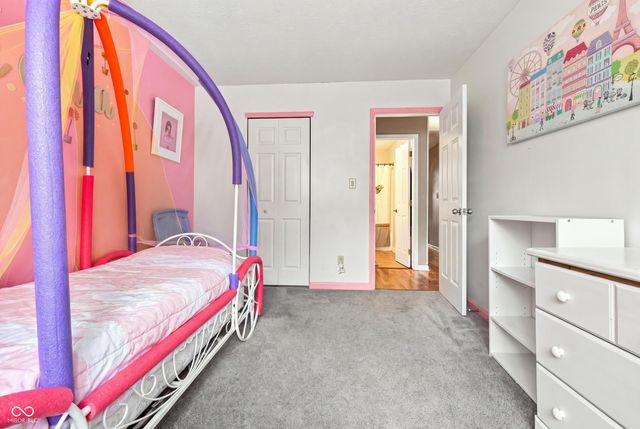 6525 El Paso Drive, Indianapolis, IN 46214