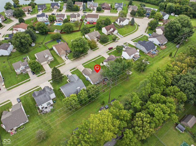 6525 El Paso Drive, Indianapolis, IN 46214