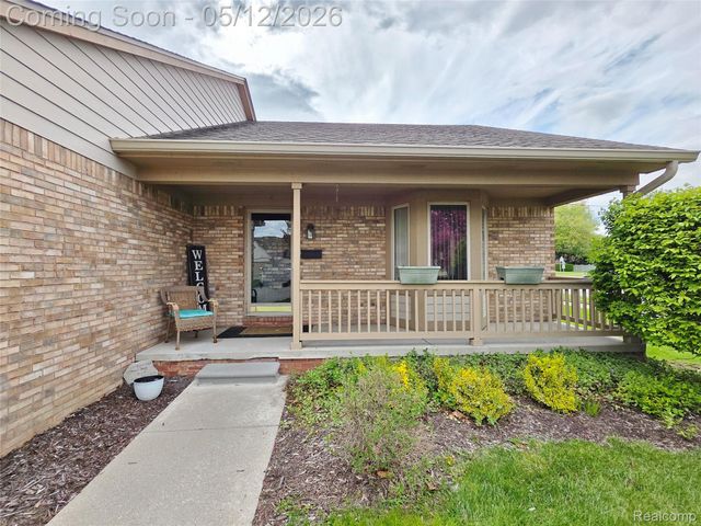 31897 John Michael Circle, Warren, MI 48093