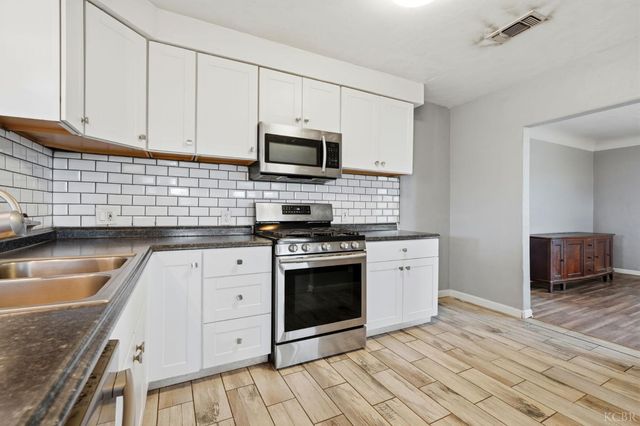 251 Skaggs Street, Lemoore, CA 93245