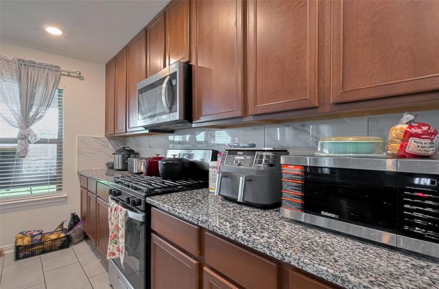 6703 Waterbuck Trace, Richmond, TX 77406