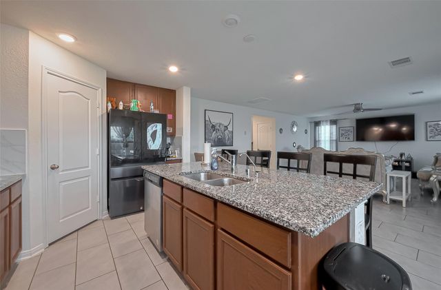 6703 Waterbuck Trace, Richmond, TX 77406