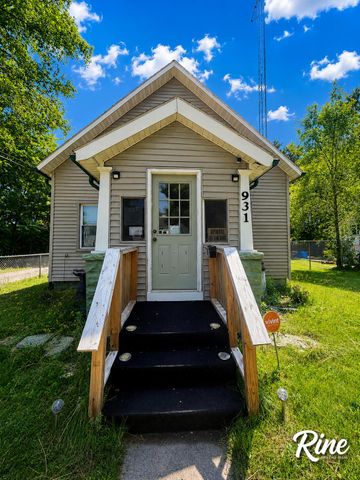 931 Jennings Avenue, Benton Harbor, MI 49022