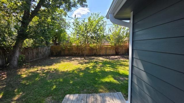205 Leora Avenue, Pasadena, TX 77506