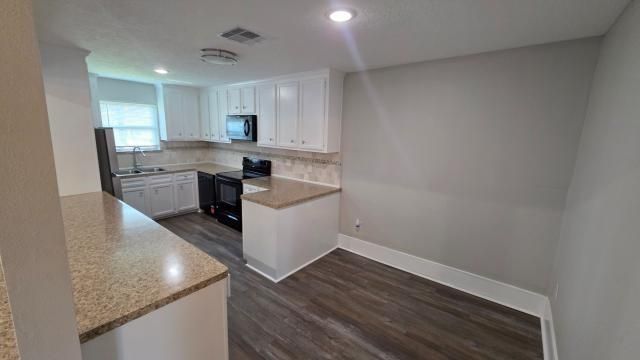 205 Leora Avenue, Pasadena, TX 77506