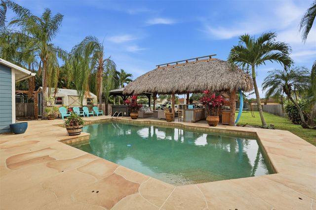 320 SW Majestic Ter, Port St Lucie, FL 34984