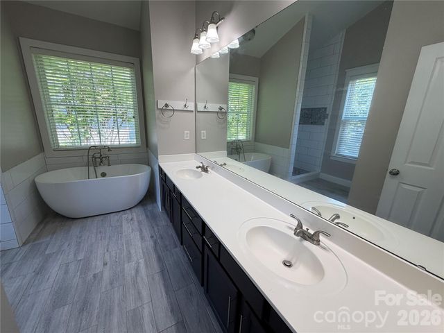 7416 Lochrein Ridge Drive, Huntersville, NC 28078