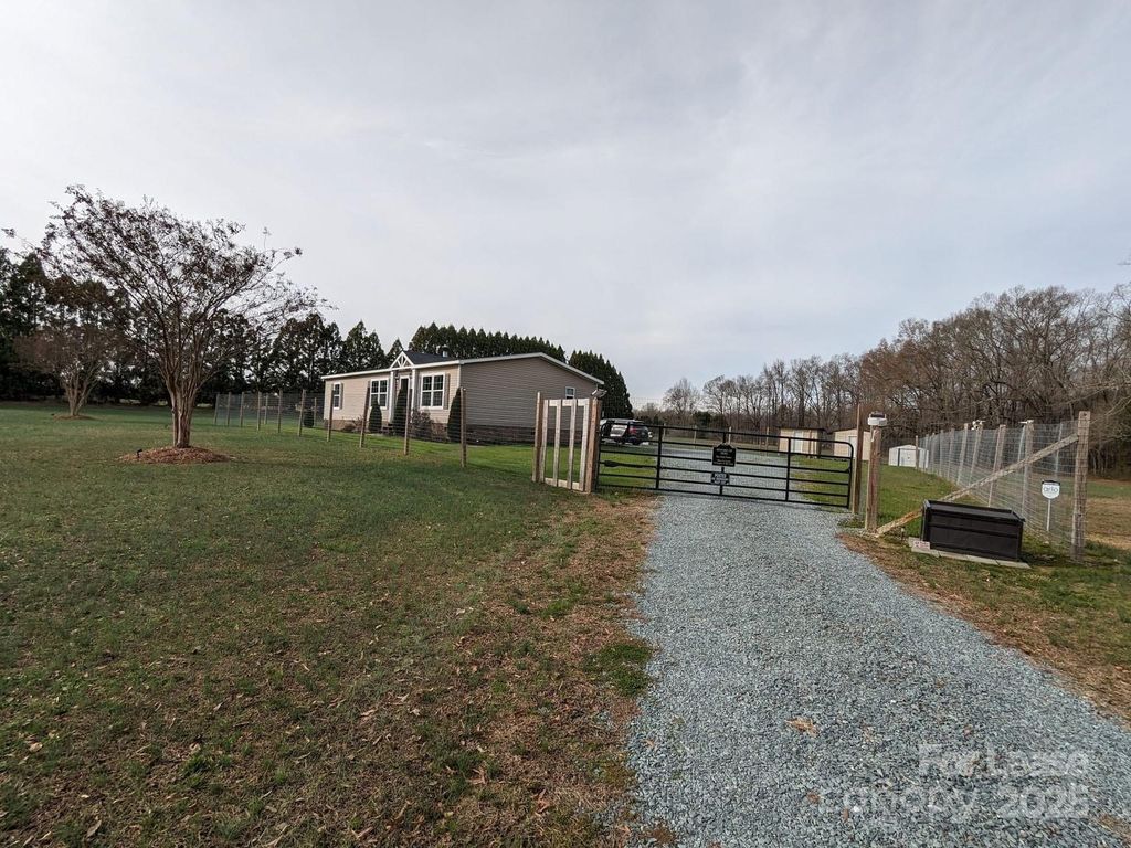 5001 Friendly Baptist Church Road, Indian Trail, NC 28079
