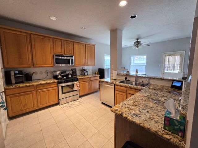 831 Hannock Glen Lane, Spring, TX 77373