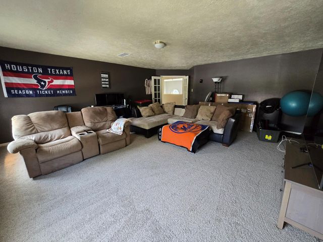 831 Hannock Glen Lane, Spring, TX 77373