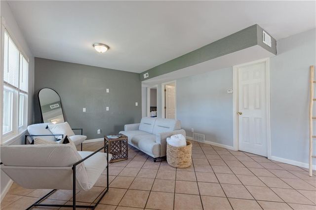4525 Freeman Avenue, Kansas City, KS 66102