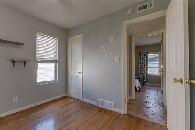 4525 Freeman Avenue, Kansas City, KS 66102
