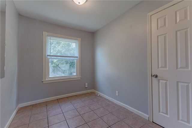 4525 Freeman Avenue, Kansas City, KS 66102