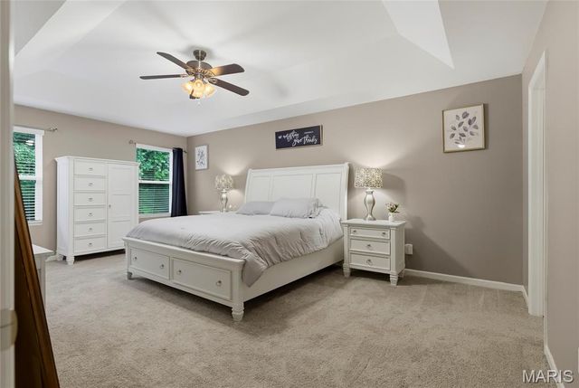49 San Marino Parkway, Fenton, MO 63026