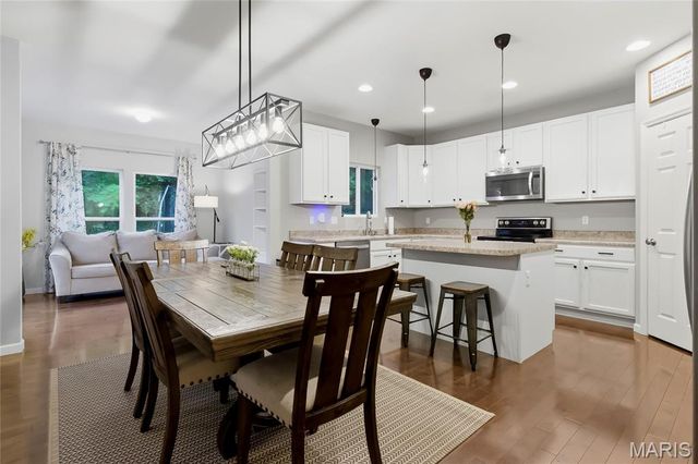 49 San Marino Parkway, Fenton, MO 63026