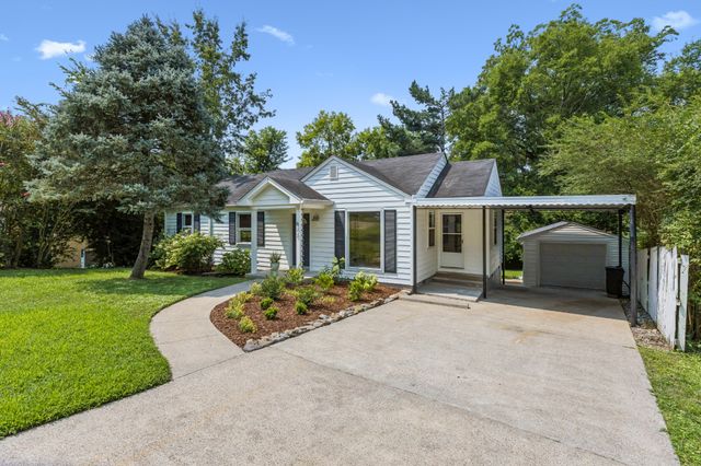 877 Kipling Dr, Nashville, TN 37217