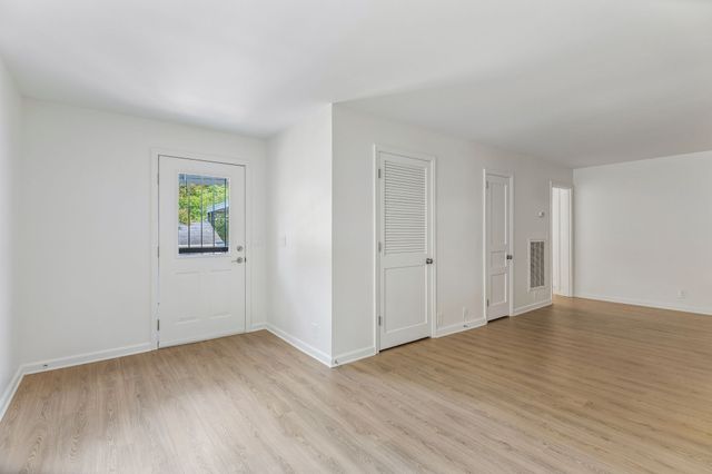 877 Kipling Dr, Nashville, TN 37217