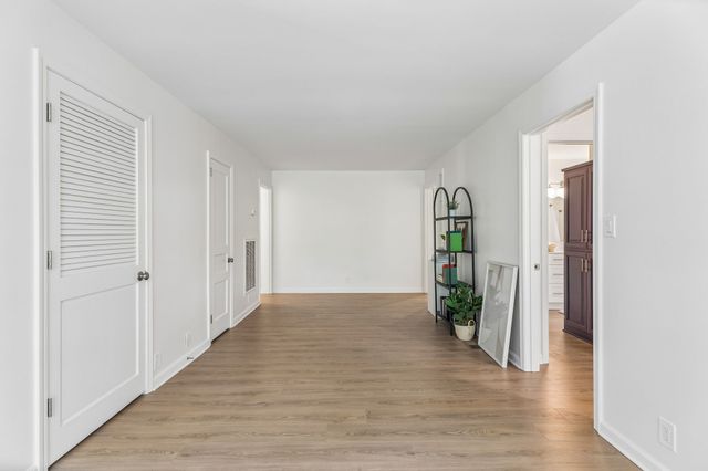 877 Kipling Dr, Nashville, TN 37217