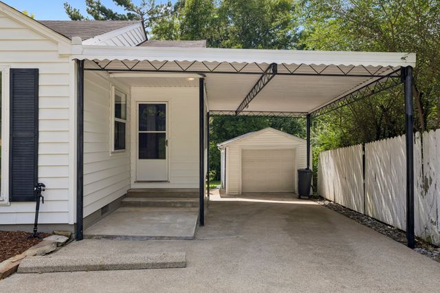 877 Kipling Dr, Nashville, TN 37217