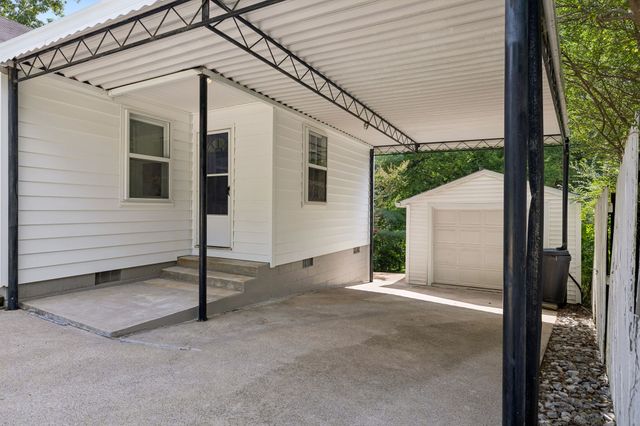 877 Kipling Dr, Nashville, TN 37217
