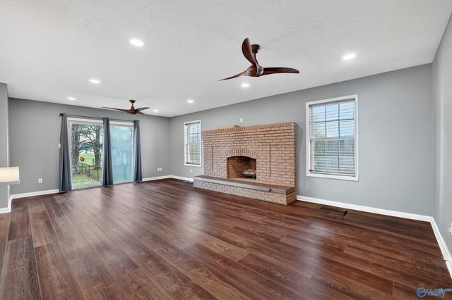 321 County Road 544, Rogersville, AL 35652