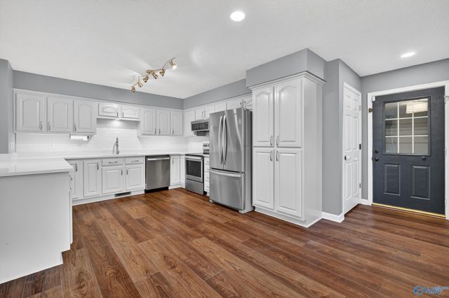 321 County Road 544, Rogersville, AL 35652