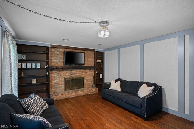 14 Valley View Drive, Vienna, WV 26105