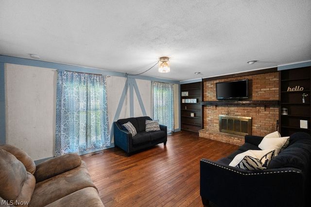 14 Valley View Drive, Vienna, WV 26105