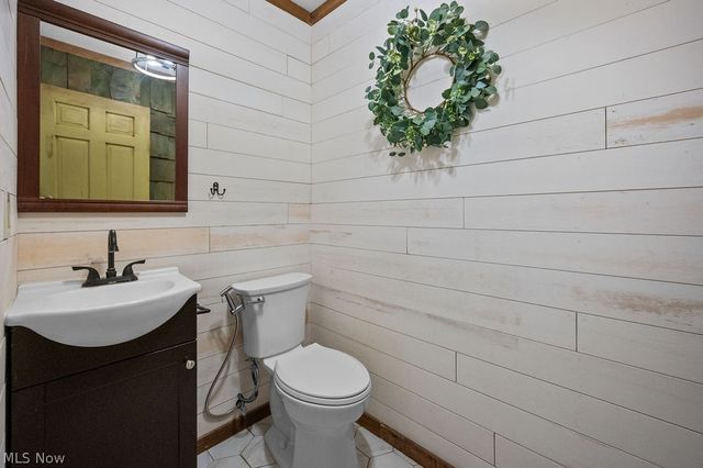 14 Valley View Drive, Vienna, WV 26105