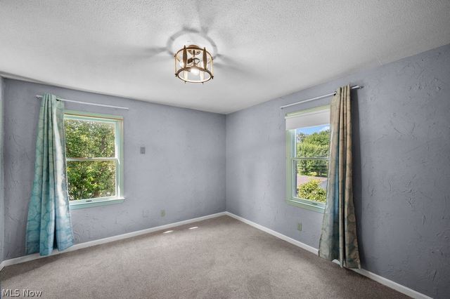 14 Valley View Drive, Vienna, WV 26105