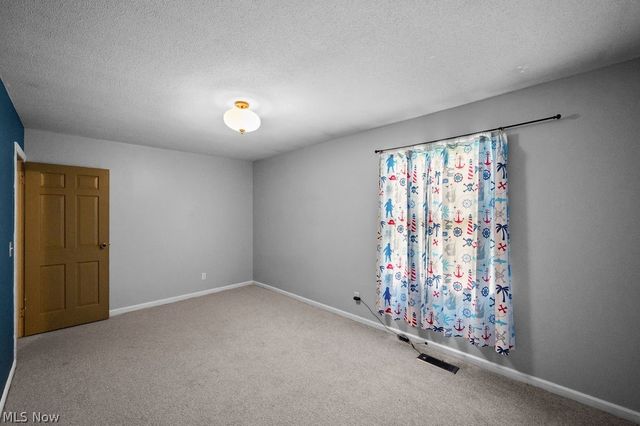 14 Valley View Drive, Vienna, WV 26105