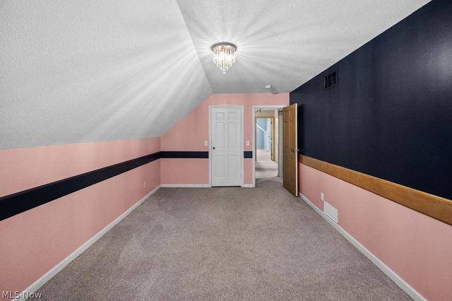 14 Valley View Drive, Vienna, WV 26105