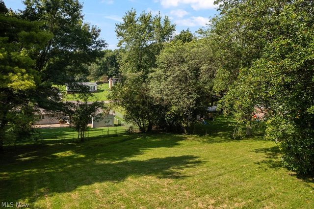 14 Valley View Drive, Vienna, WV 26105