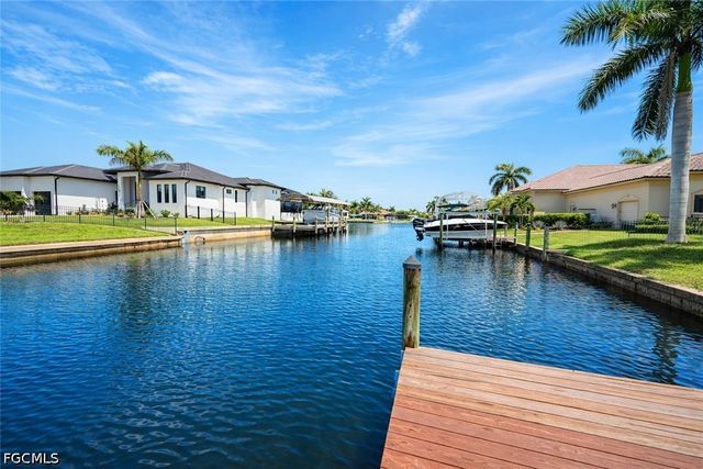 5214 Stratford CT, Cape Coral, FL 33904